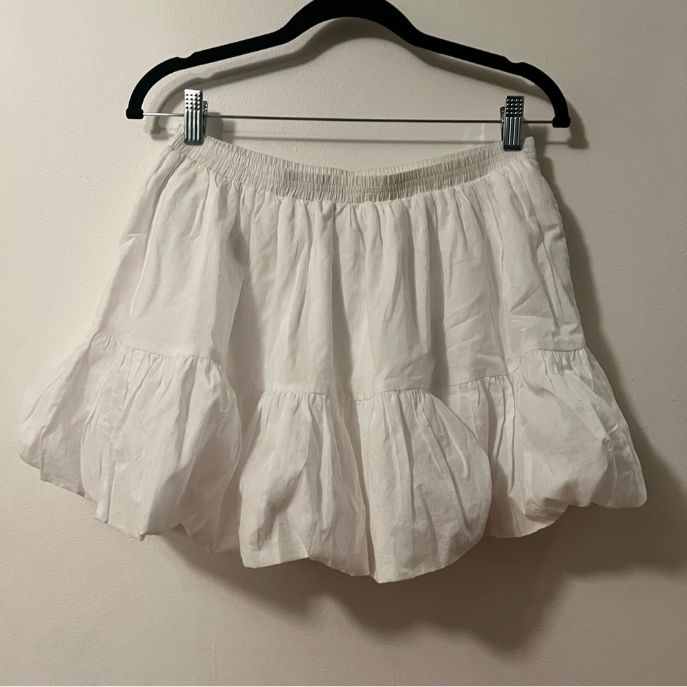 White bubble hem Skirt - Picture 5 of 6